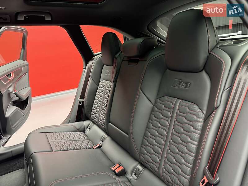 Универсал Audi RS6 2025 в Киеве
