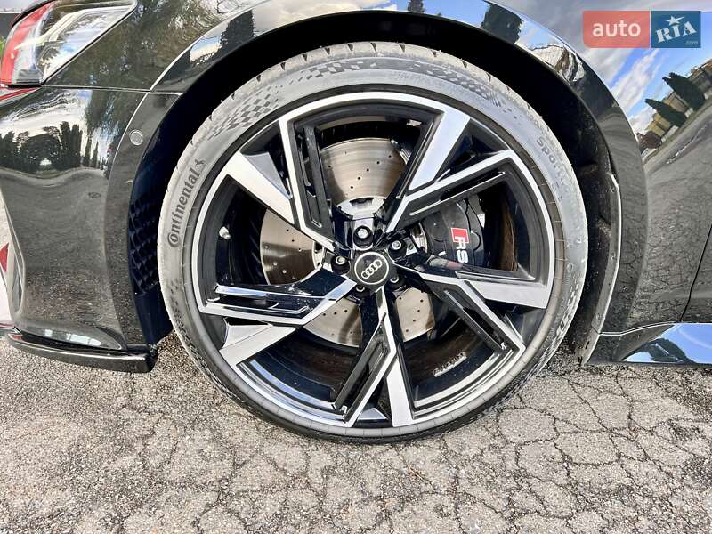 Универсал Audi RS6 2021 в Киеве