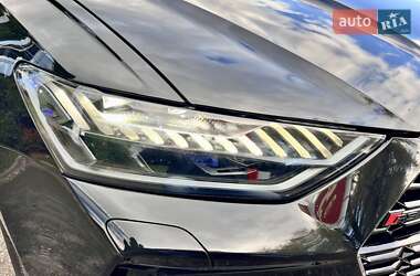 Универсал Audi RS6 2021 в 