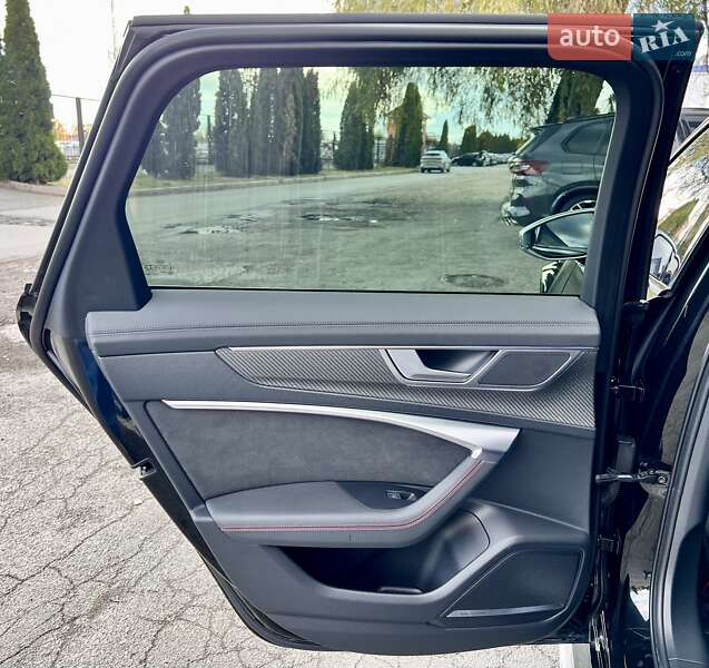 Универсал Audi RS6 2021 в Киеве