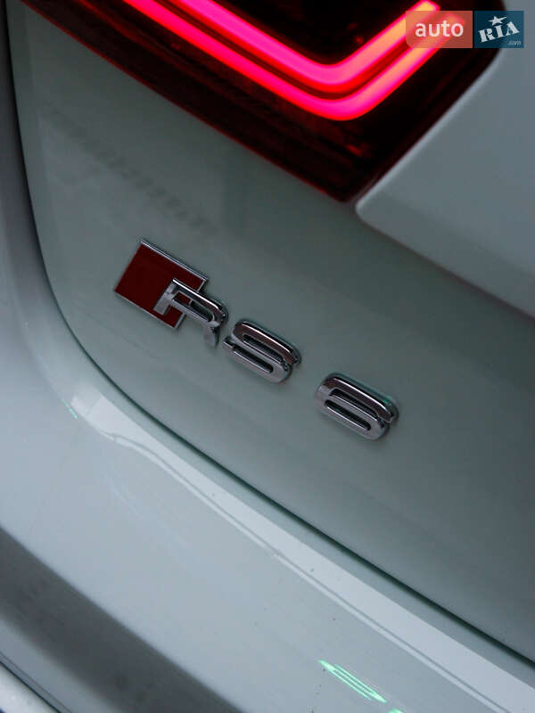 Універсал Audi RS6 2013 в Дніпрі фото 47 Універсал Audi RS6 2013 в Дніпрі