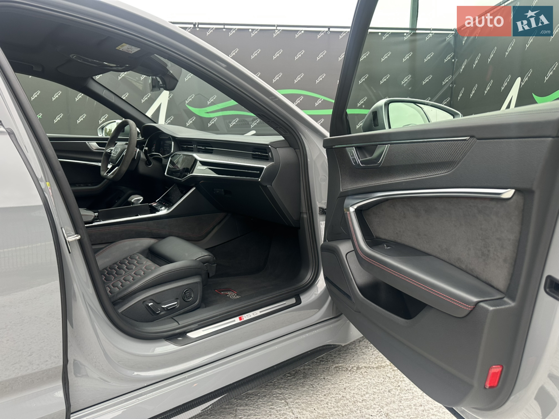 2020 Audi RS6 - мініатюра 6