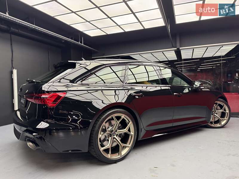 Универсал Audi RS6 2025 в Киеве