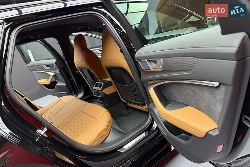 Универсал Audi RS6 2025 в Киеве
