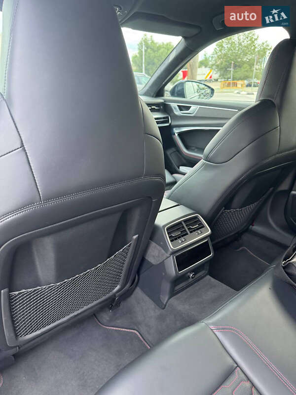 Универсал Audi RS6 2021 в Киеве