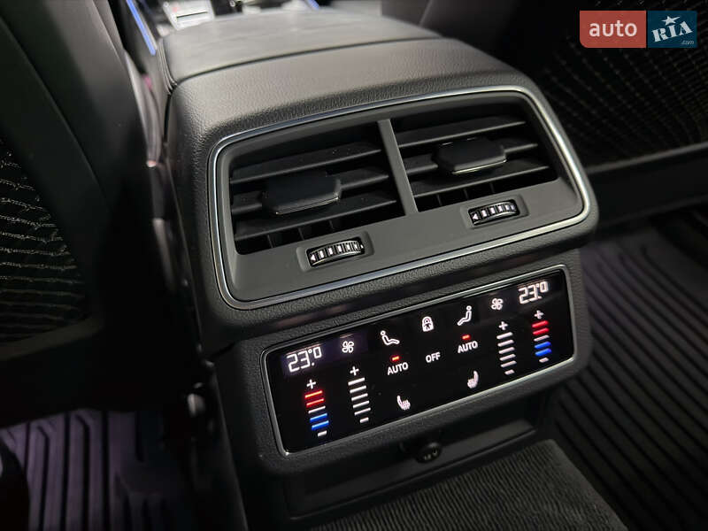 Универсал Audi RS6 2021 в Киеве