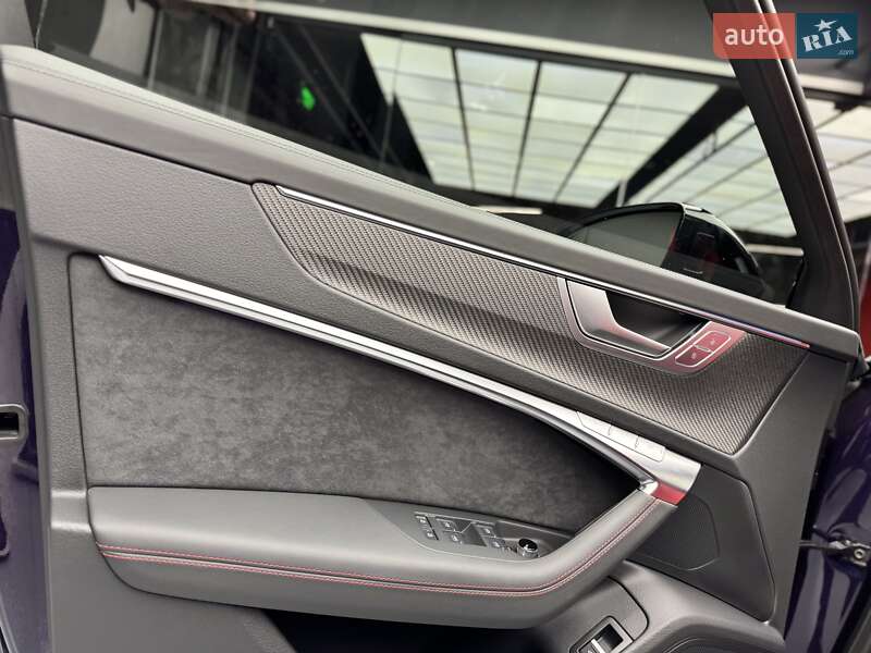 Универсал Audi RS6 2025 в Киеве