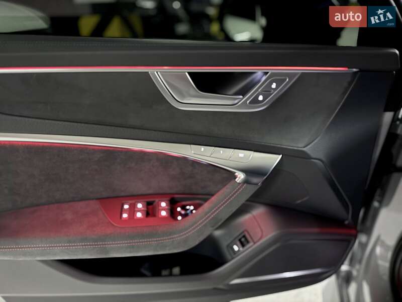 Универсал Audi RS6 2024 в Днепре