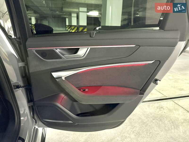 Универсал Audi RS6 2024 в Днепре