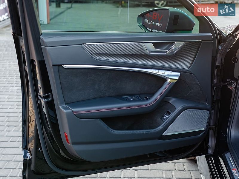 Універсал Audi RS6 2023 в Києві фото 40 Універсал Audi RS6 2023 в Києві