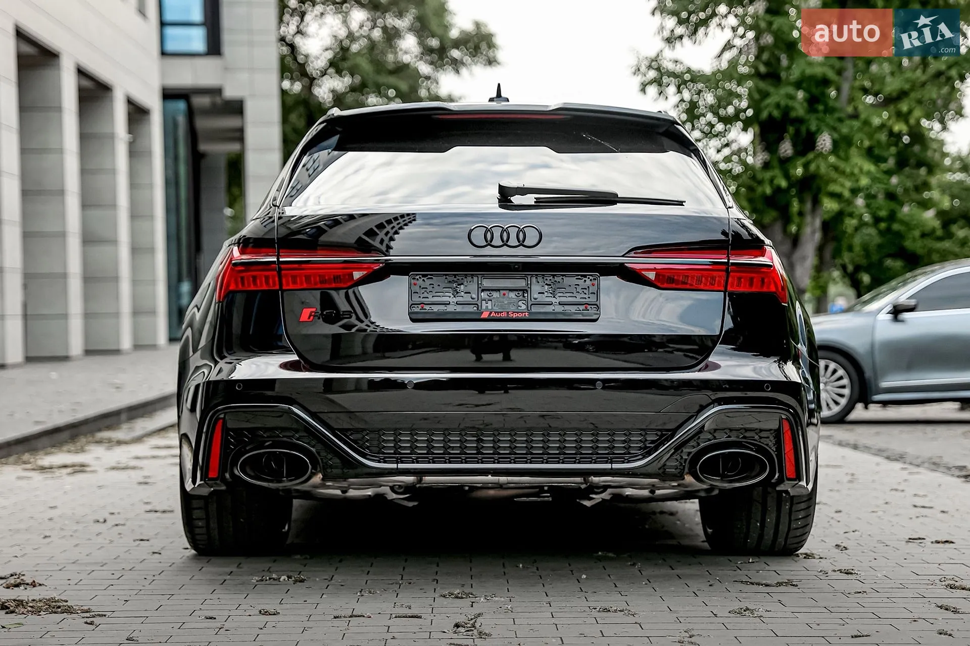 2025 Audi RS6 - мініатюра 12