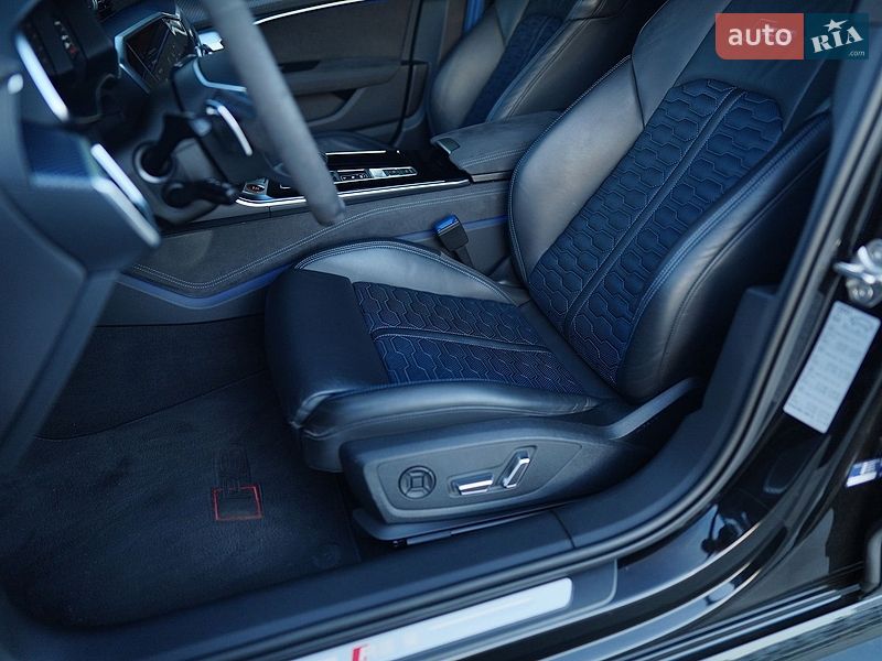 Універсал Audi RS6 2024 в Одесі