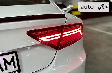 Седан Audi RS7 Sportback 2015 в Киеве