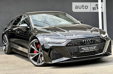 Лифтбек Audi RS7 Sportback 2021 в 