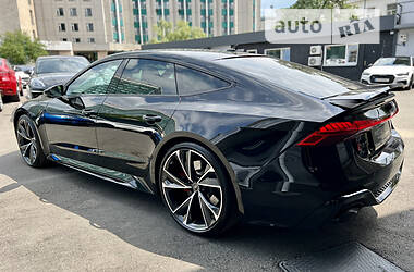 Лифтбек Audi RS7 Sportback 2021 в 