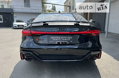 Лифтбек Audi RS7 Sportback 2021 в 