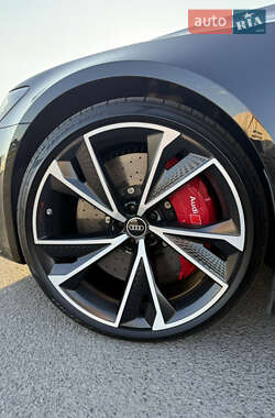 Лифтбек Audi RS7 Sportback 2020 в 
