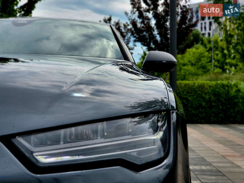 Лифтбек Audi RS7 Sportback 2016 в Киеве фото 7 Лифтбек Audi RS7 Sportback 2016 в Киеве