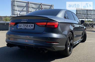 Седан Audi S3 2017 в Киеве