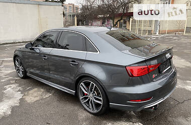 Седан Audi S3 2014 в Харькове