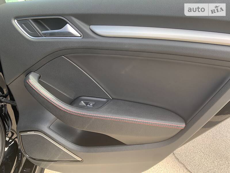 Седан Audi S3 2015 в Запорожье