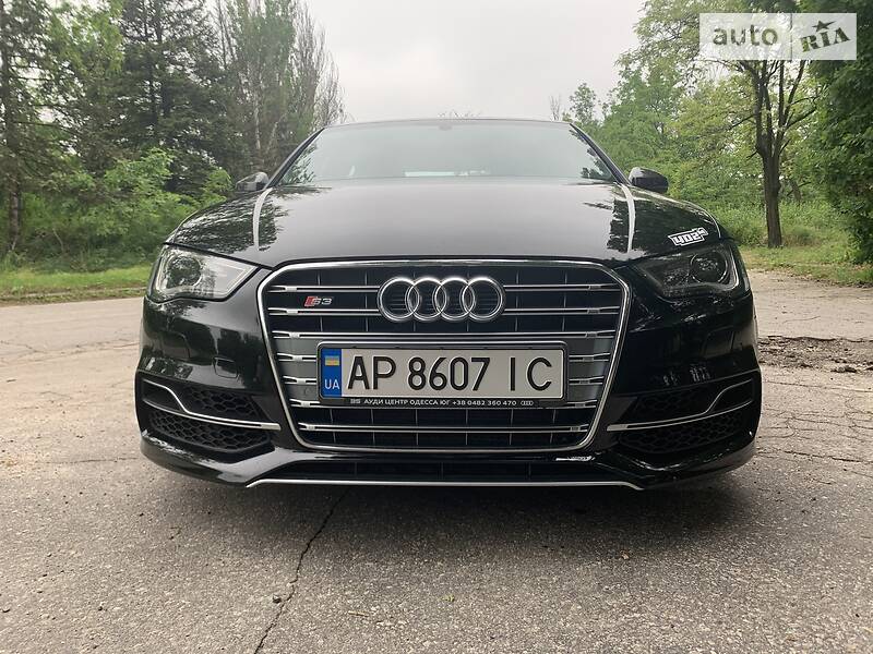 Седан Audi S3 2015 в Запоріжжі