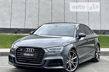 Седан Audi S3 2017 в Киеве