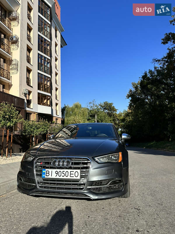 Седан Audi S3 2014 в Полтаве