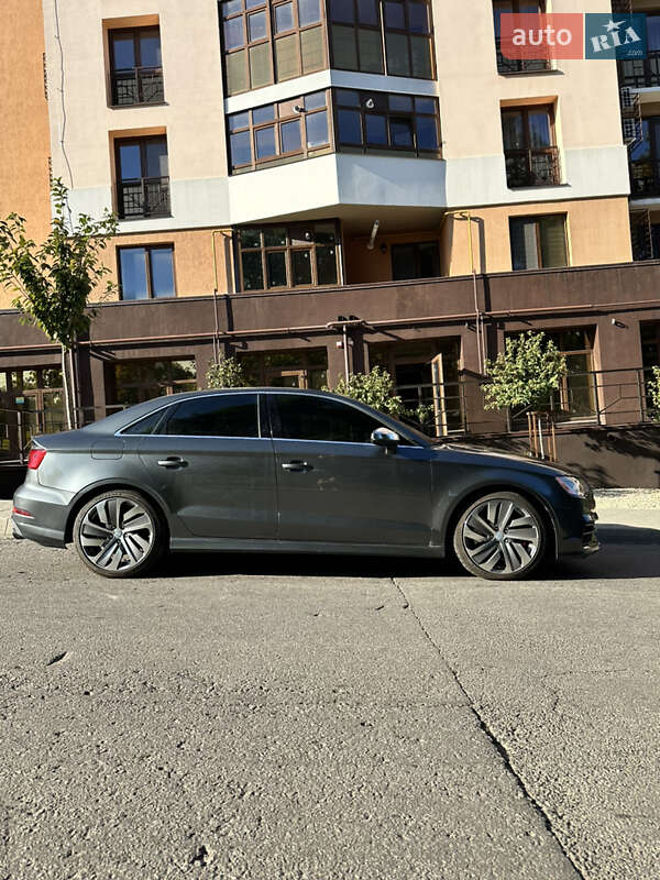 Седан Audi S3 2014 в Полтаве
