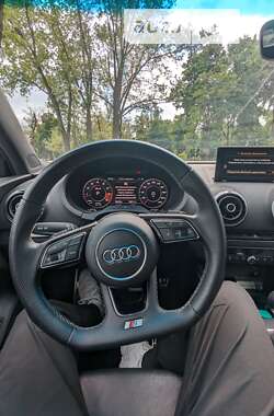 Седан Audi S3 2015 в Запорожье