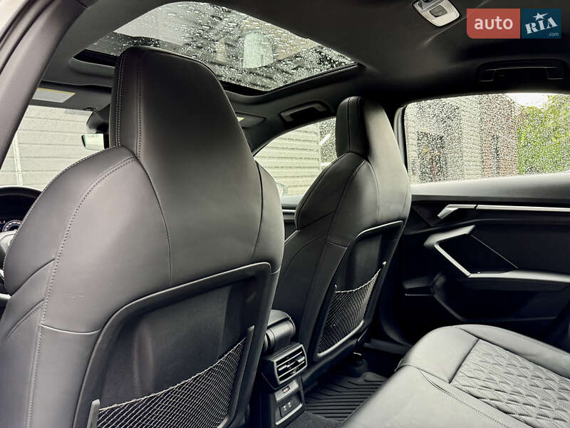 Седан Audi S3 2022 в Киеве