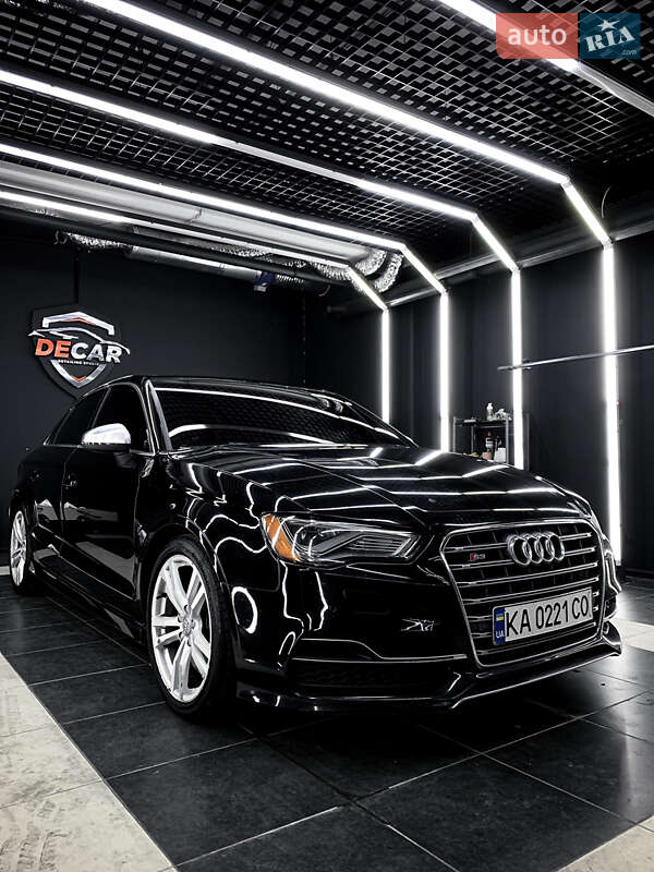 Седан Audi S3 2015 в Киеве