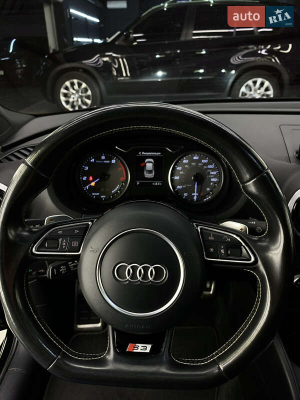 Седан Audi S3 2015 в Киеве