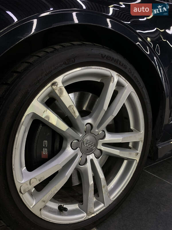 Седан Audi S3 2015 в Киеве