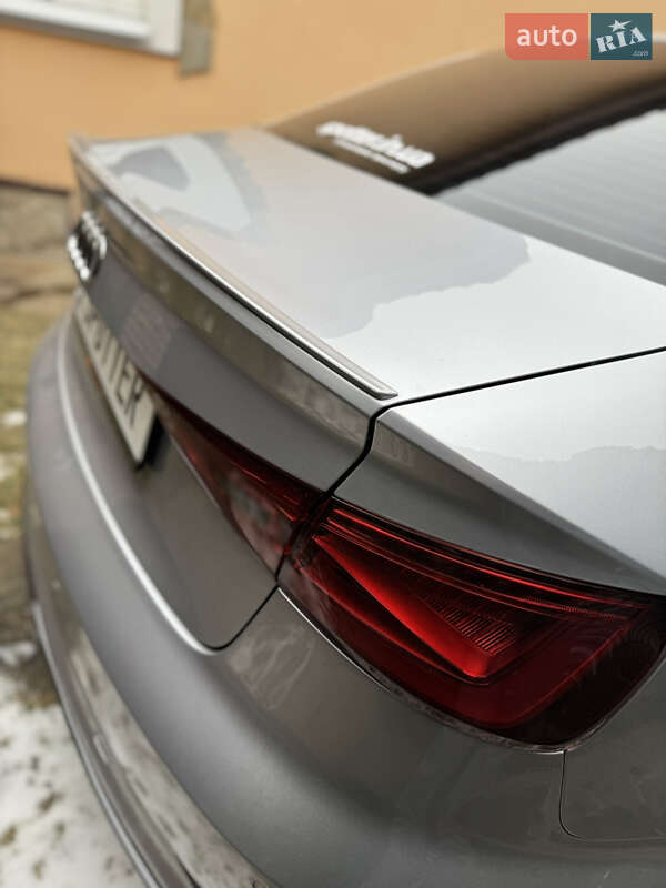 Седан Audi S3 2015 в Черкассах