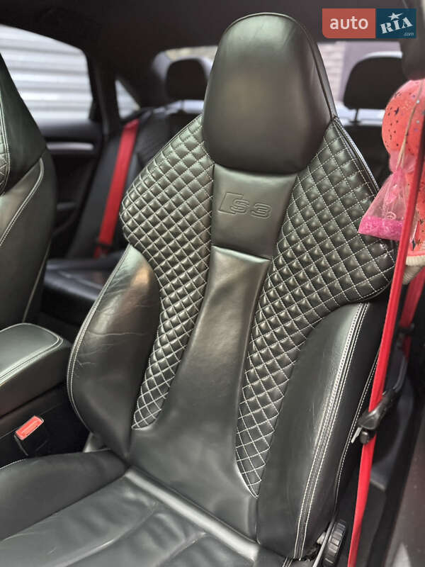 Седан Audi S3 2015 в Черкассах