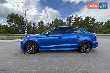 Седан Audi S3 2017 в 