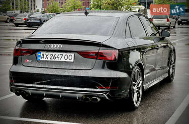 Седан Audi S3 2014 в 