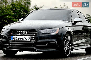 Седан Audi S3 2014 в Киеве