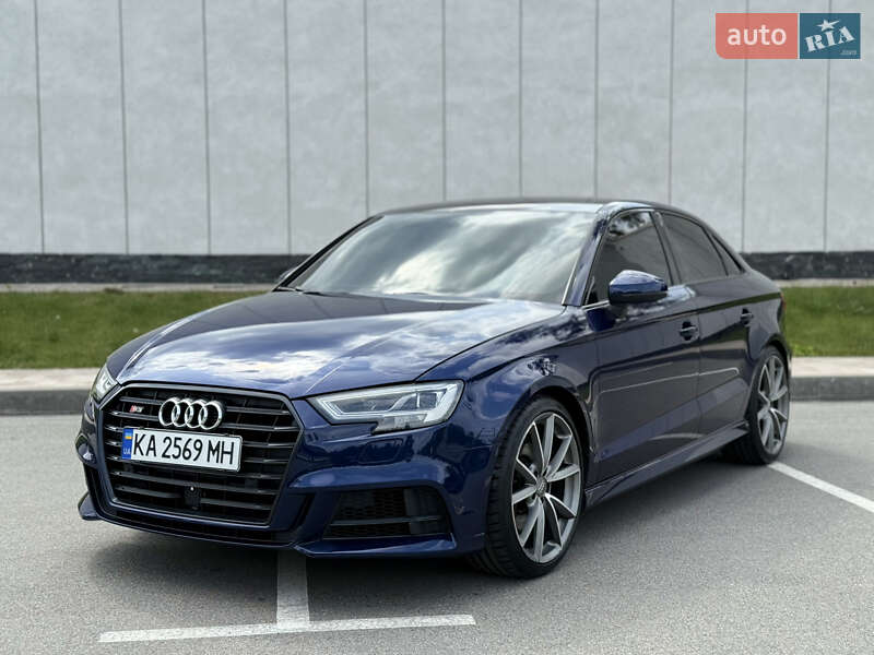Седан Audi S3 2017 в Киеве