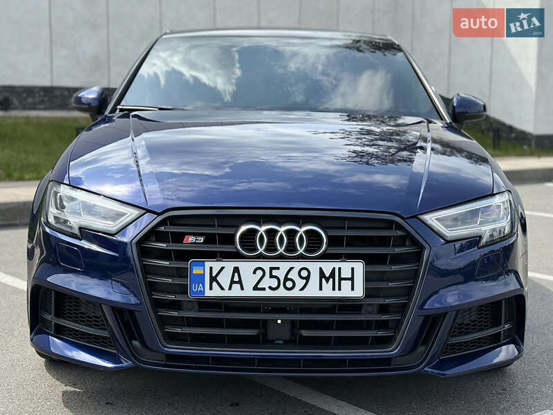 Седан Audi S3 2017 в Киеве