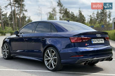 Седан Audi S3 2017 в 