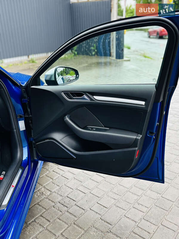 Хэтчбек Audi S3 2016 в Виннице