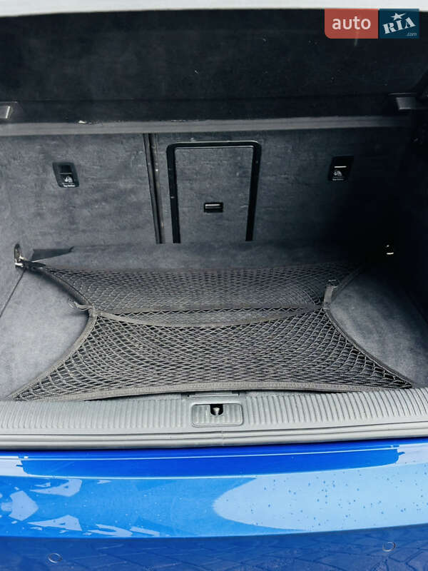 Хэтчбек Audi S3 2016 в Виннице