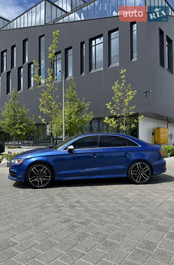 Седан Audi S3 2015 в 