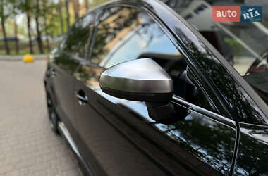 Седан Audi S3 2015 в 