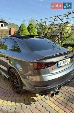 Седан Audi S3 2017 в 