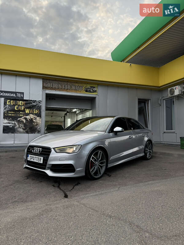 Седан Audi S3 2015 в Черкассах