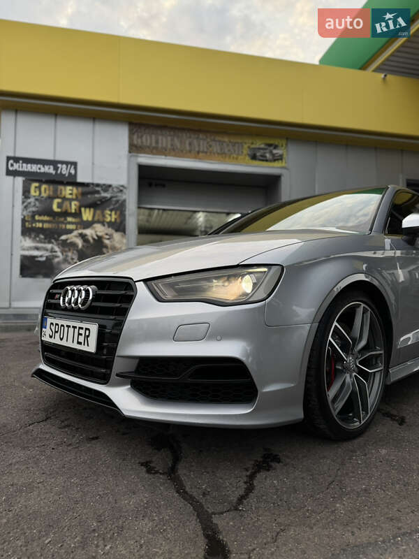 Седан Audi S3 2015 в Черкассах
