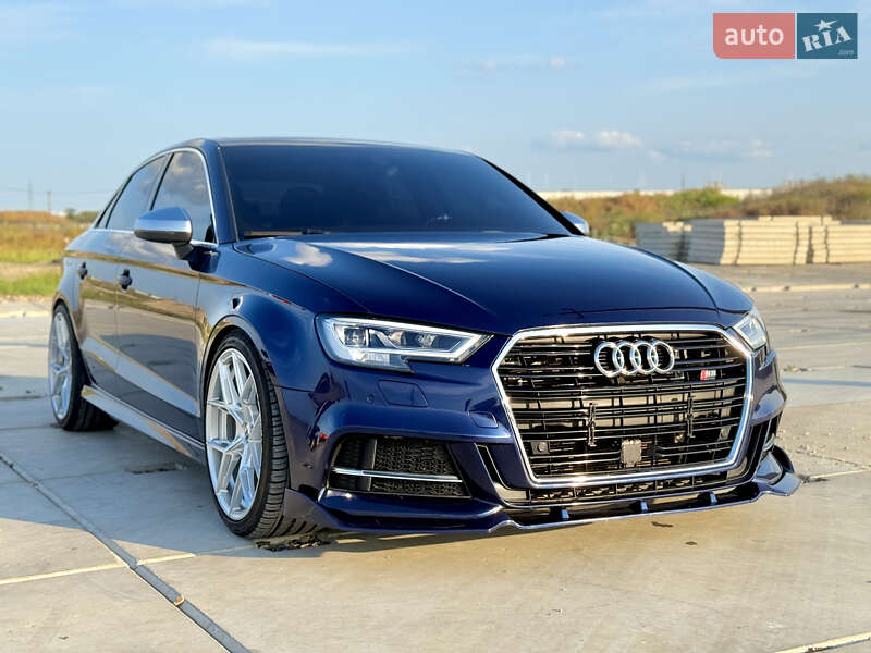 Седан Audi S3 2016 в Одессе